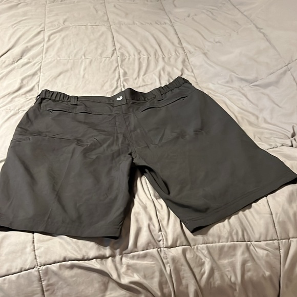 Men’s golf shorts one pair of black and one pair of dark gray - Picture 4 of 15